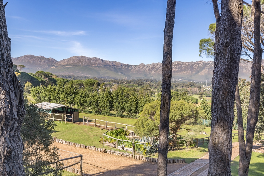5 Bedroom Property for Sale in Somerset West Rural Western Cape